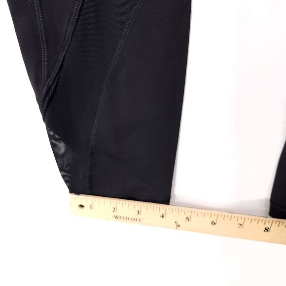 Lululemon Crop Leggings Mesh Side Panel Capri Women's Size 6 Zip Front Pockets - Picture 9 of 13